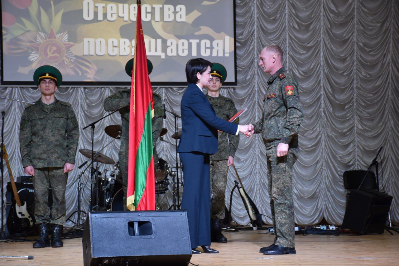 В Каменке отметили День защитника Отечества