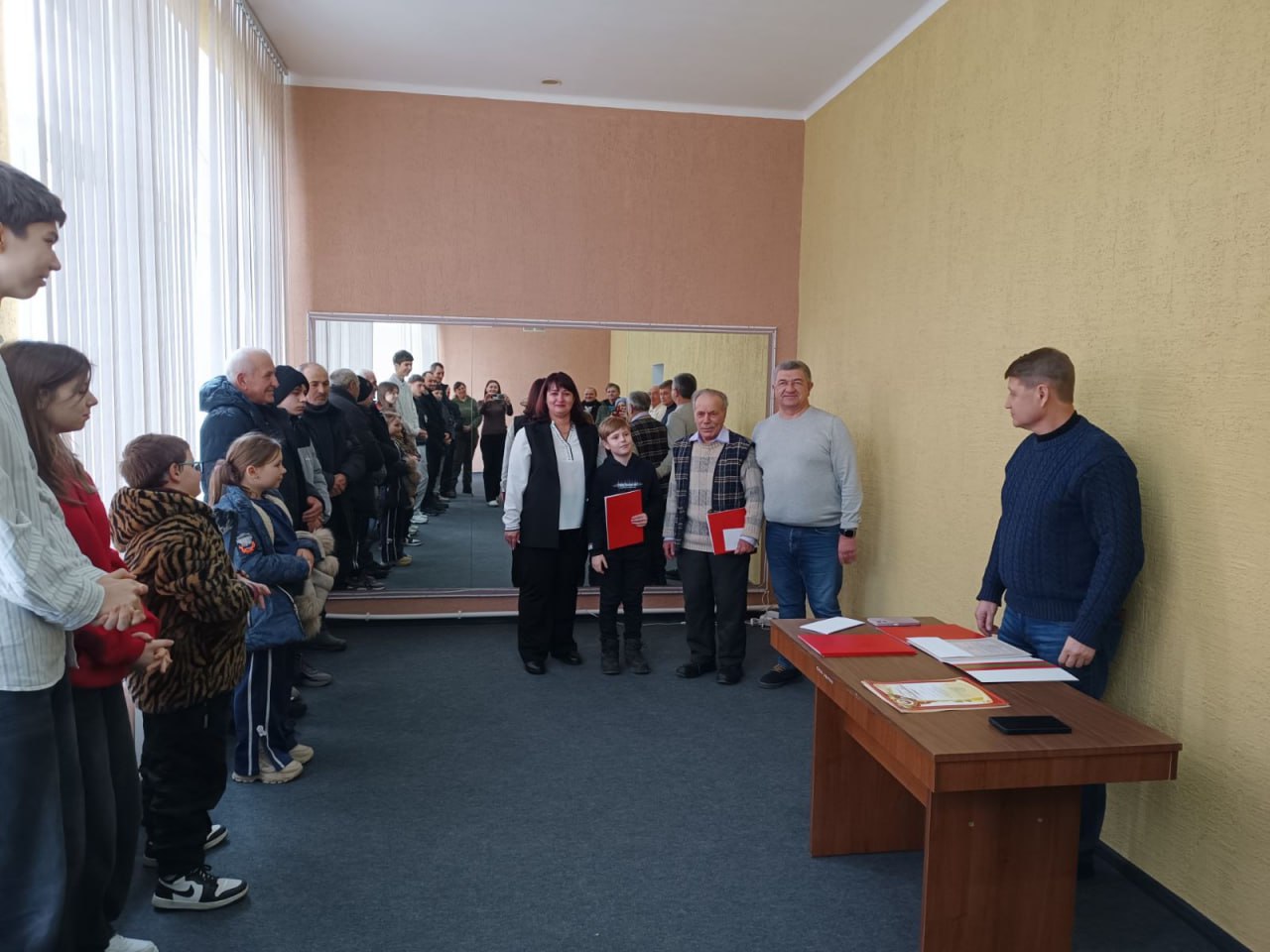 21 февраля в Каменской СДЮШОР прошло личное первенство Каменского района по шахматам среди взрослых и молодёжи, посвящённое Дню защитника Отечества 21 февраля в Каменской СДЮШОР прошло личное первенство Каменского района по шахматам среди взрослых и молодёжи, посвящённое Дню защитника Отечества