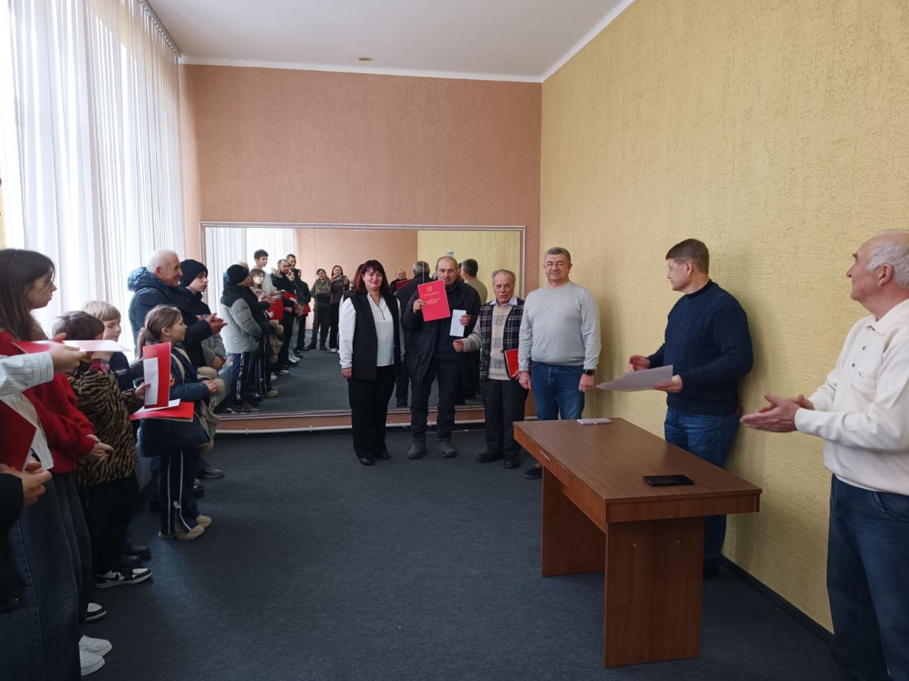 21 февраля в Каменской СДЮШОР прошло личное первенство Каменского района по шахматам среди взрослых и молодёжи, посвящённое Дню защитника Отечества 21 февраля в Каменской СДЮШОР прошло личное первенство Каменского района по шахматам среди взрослых и молодёжи, посвящённое Дню защитника Отечества