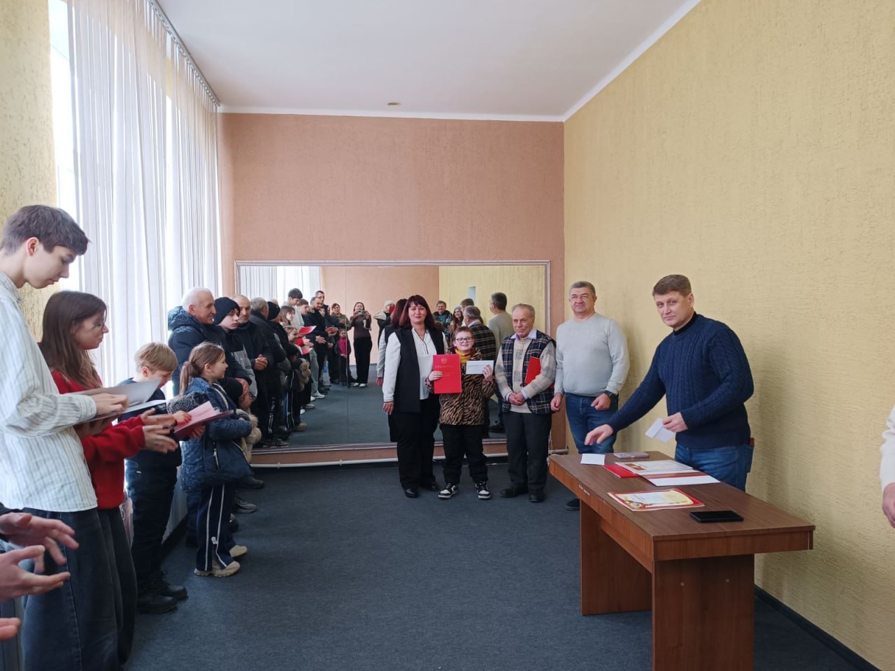 21 февраля в Каменской СДЮШОР прошло личное первенство Каменского района по шахматам среди взрослых и молодёжи, посвящённое Дню защитника Отечества 21 февраля в Каменской СДЮШОР прошло личное первенство Каменского района по шахматам среди взрослых и молодёжи, посвящённое Дню защитника Отечества