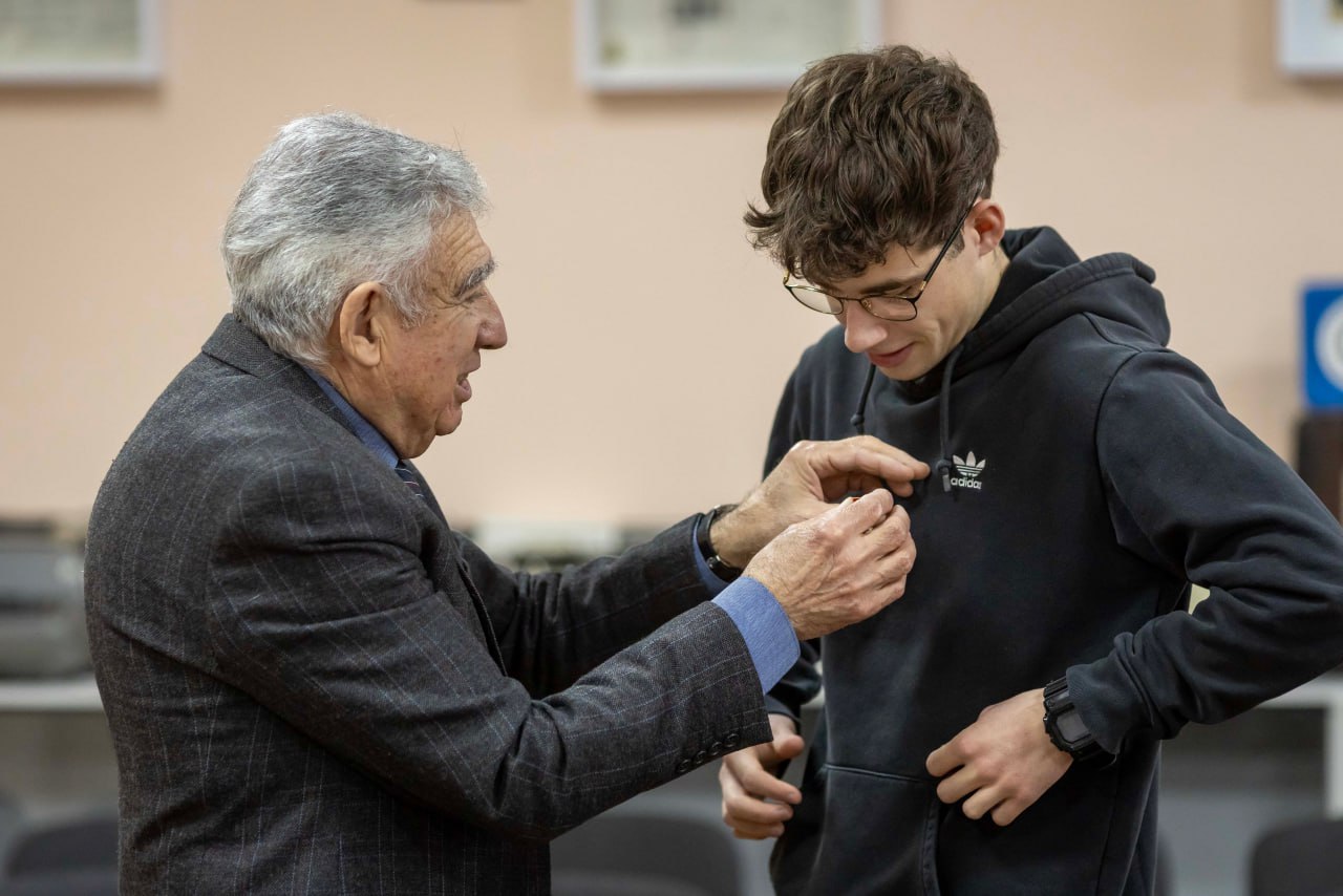 Путешественник из Франции Николя Ваке уже год живет в Тирасполе и успел заметно подтянуть русский Путешественник из Франции Николя Ваке уже год живет в Тирасполе и успел заметно подтянуть русский