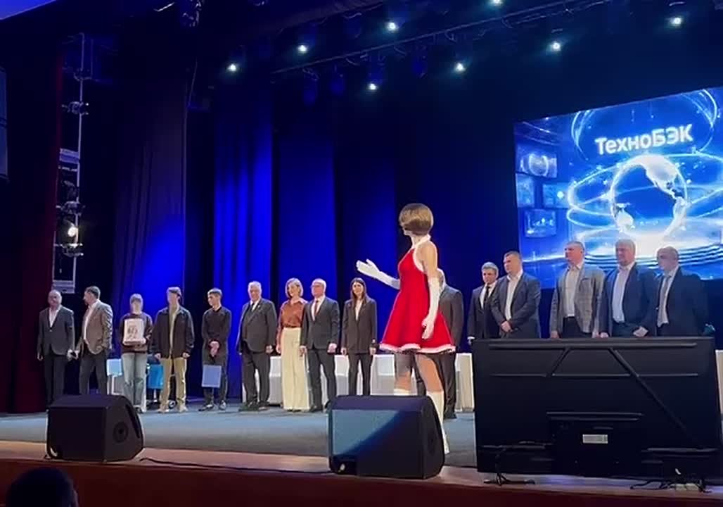 Форум закрыт. Алиса подводит итог дня: «Мы будем строить цифровое Приднестровье - государство, которое помогает, защищает и делает жизнь удобнее»