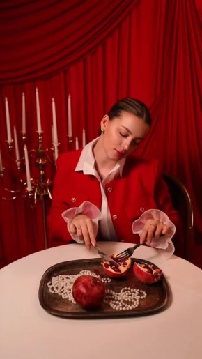 Розыгрыш подарков и праздничное меню от шефа подготовил ресторан «Россия» к Международному женскому дню