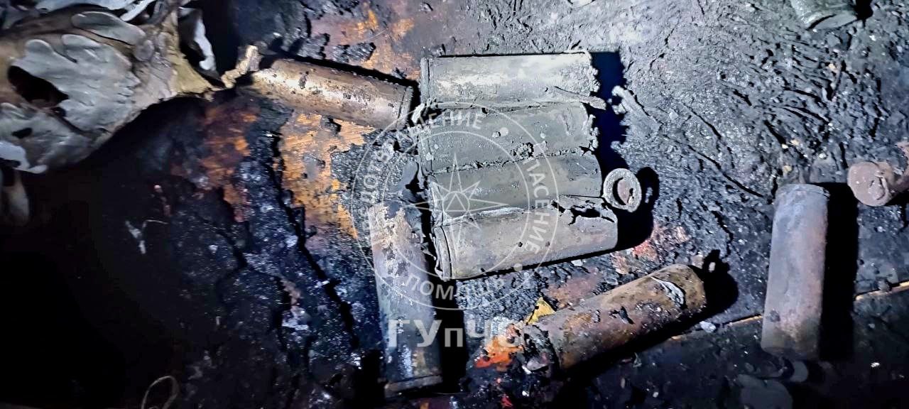 В квартире взорвался аккумулятор В квартире взорвался аккумулятор