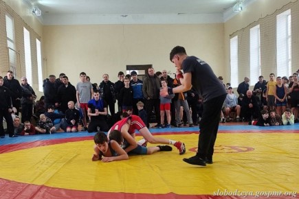 ����� 100 ����������� ������� ������� � ��������������� ������� �� �����-������� ������ ������ ������� ���������