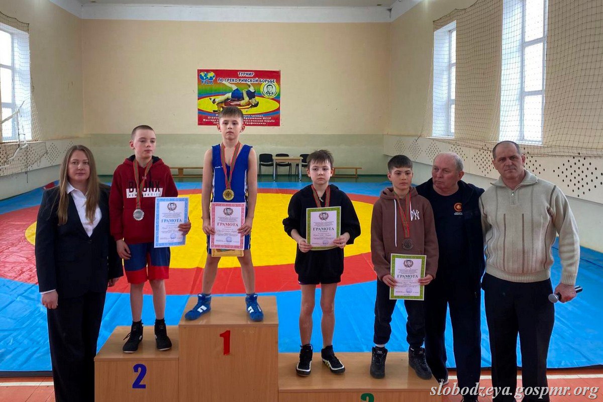 Более 100 спортсменов приняли участие в республиканском турнире по греко-римской борьбе памяти Василия Забзалюка Более 100 спортсменов приняли участие в республиканском турнире по греко-римской борьбе памяти Василия Забзалюка