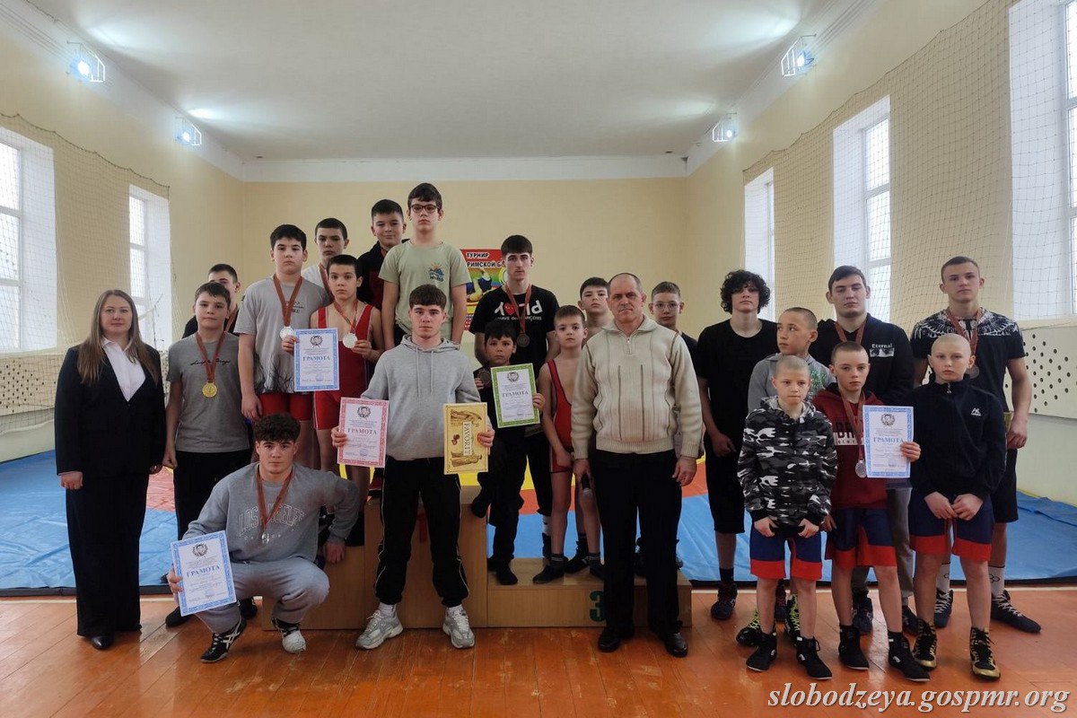 Более 100 спортсменов приняли участие в республиканском турнире по греко-римской борьбе памяти Василия Забзалюка Более 100 спортсменов приняли участие в республиканском турнире по греко-римской борьбе памяти Василия Забзалюка