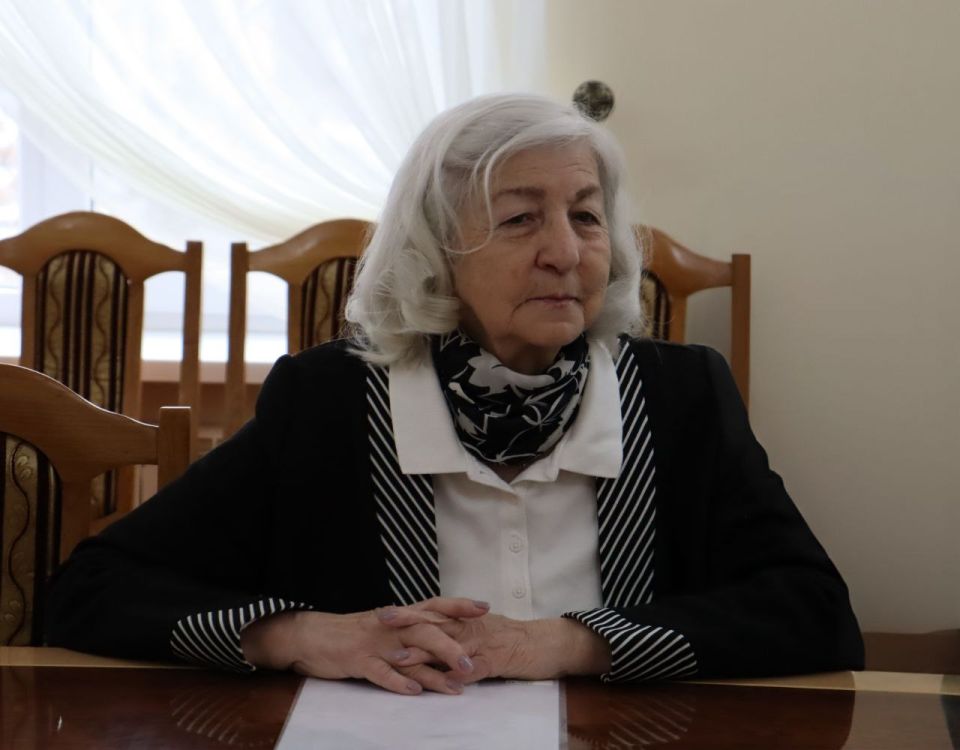 Глава столичной администрации Илона Тюряева и Председатель горсовета Андрей Волкович провели встречу с представителями общественных организаций Тирасполя Глава столичной администрации Илона Тюряева и Председатель горсовета Андрей Волкович провели встречу с представителями общественных организаций Тирасполя
