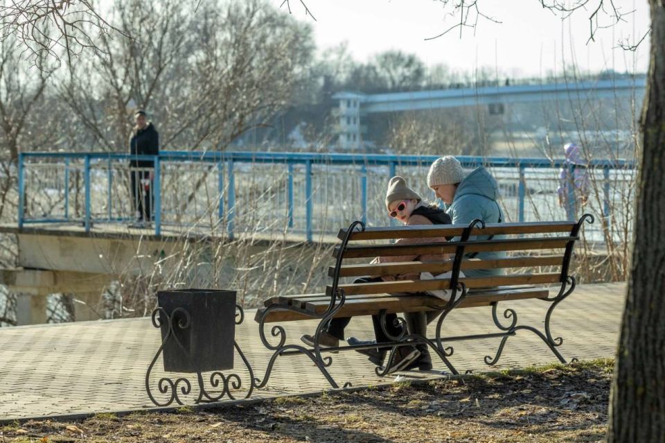 Весна в Тирасполе: солнце ярче, небо выше, улицы светлее — весеннее настроение в кадрах Виктора Громова Весна в Тирасполе: солнце ярче, небо выше, улицы светлее — весеннее настроение в кадрах Виктора Громова