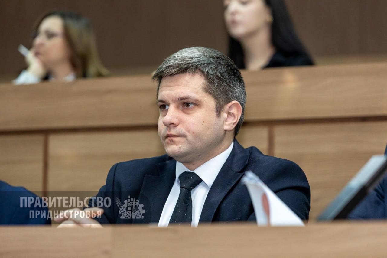 Парламент принял в двух чтениях инициативу Правительства об обязательном раскрытии информации о деятельности органов власти Парламент принял в двух чтениях инициативу Правительства об обязательном раскрытии информации о деятельности органов власти