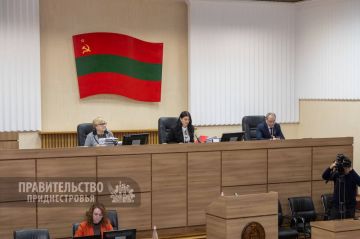 Парламент принял в двух чтениях инициативу Правительства об обязательном раскрытии информации о деятельности органов власти