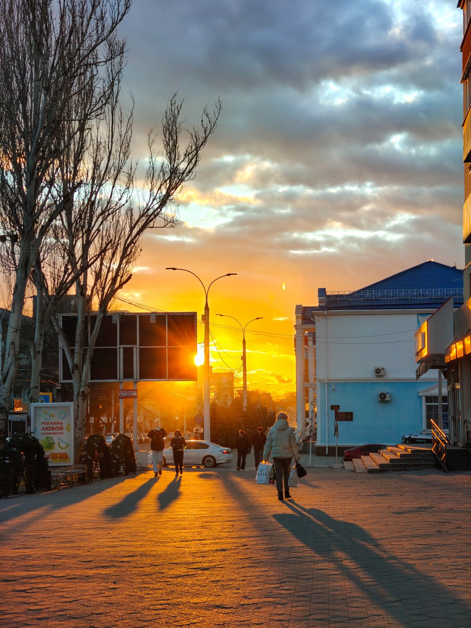 Золотой закат в столице в объективе Виталия Калерина Золотой закат в столице в объективе Виталия Калерина