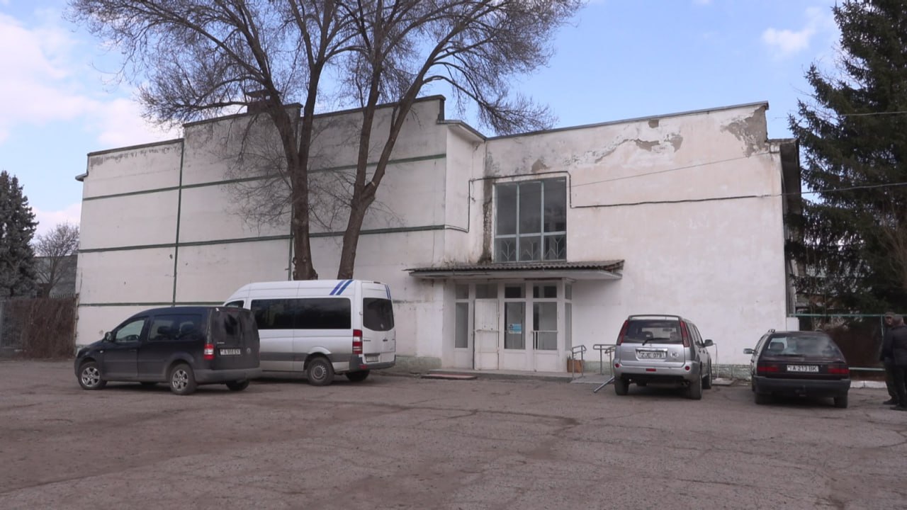 Здание бендерской школы футбола модернизируют