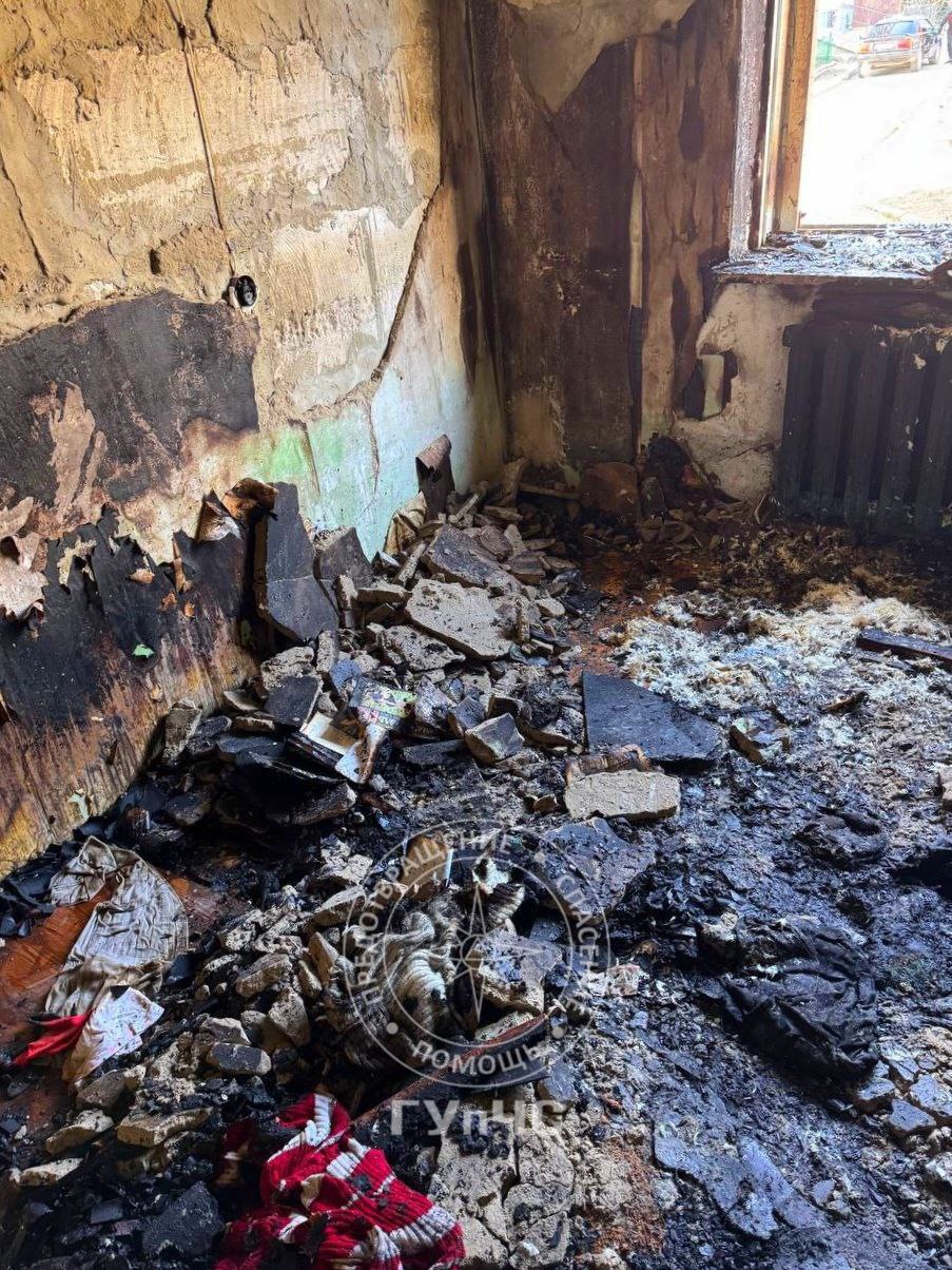 Пожар в Бендерах. Возгорание произошло на улице Панфилова в квартире на первом этаже Пожар в Бендерах. Возгорание произошло на улице Панфилова в квартире на первом этаже