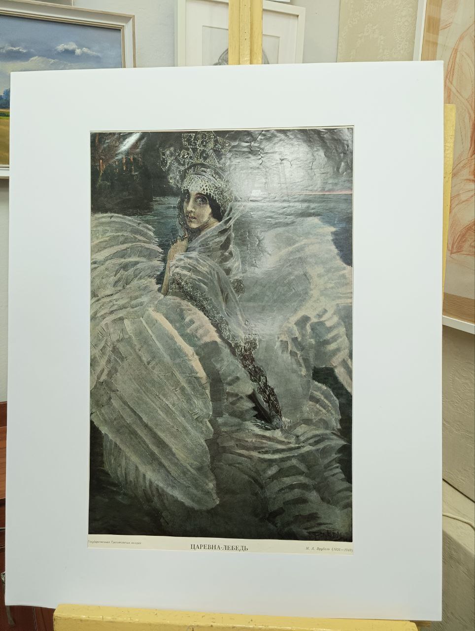 Магия на кончике кисти. На занятиях в Приднестровском художественном музее в выходные царила атмосфера весеннего настроения, любви и красоты Магия на кончике кисти. На занятиях в Приднестровском художественном музее в выходные царила атмосфера весеннего настроения, любви и красоты