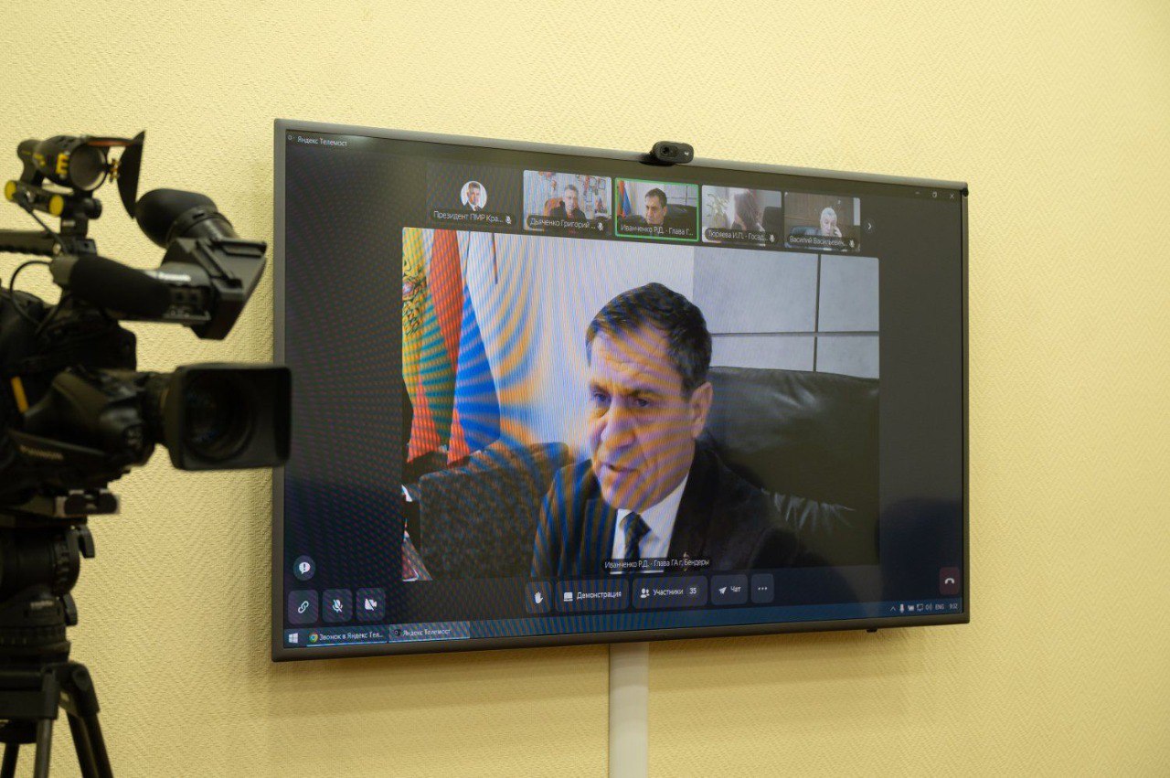 Президент провел традиционное селекторное совещание