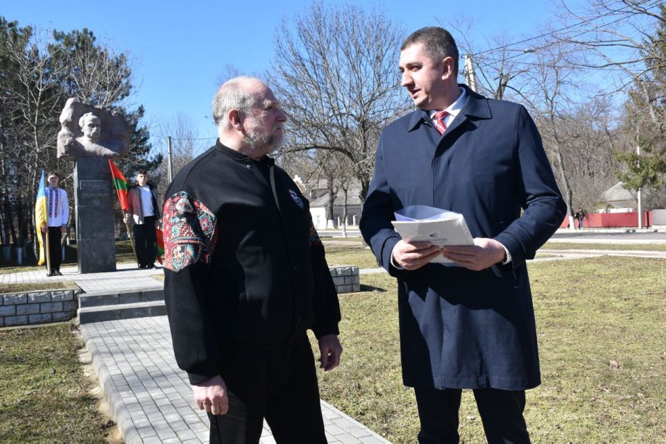 В Каменке почтили память Тараса Шевченко В Каменке почтили память Тараса Шевченко