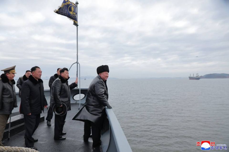 Ким Чен Ын провел испытательный пуск стратегических крылатых ракет с эсминца: Ким Чен Ын провел испытательный пуск стратегических крылатых ракет с эсминца: