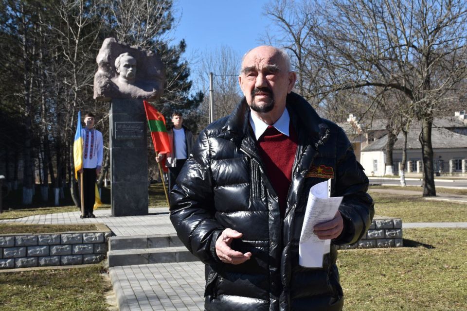 В Каменке почтили память Тараса Шевченко В Каменке почтили память Тараса Шевченко