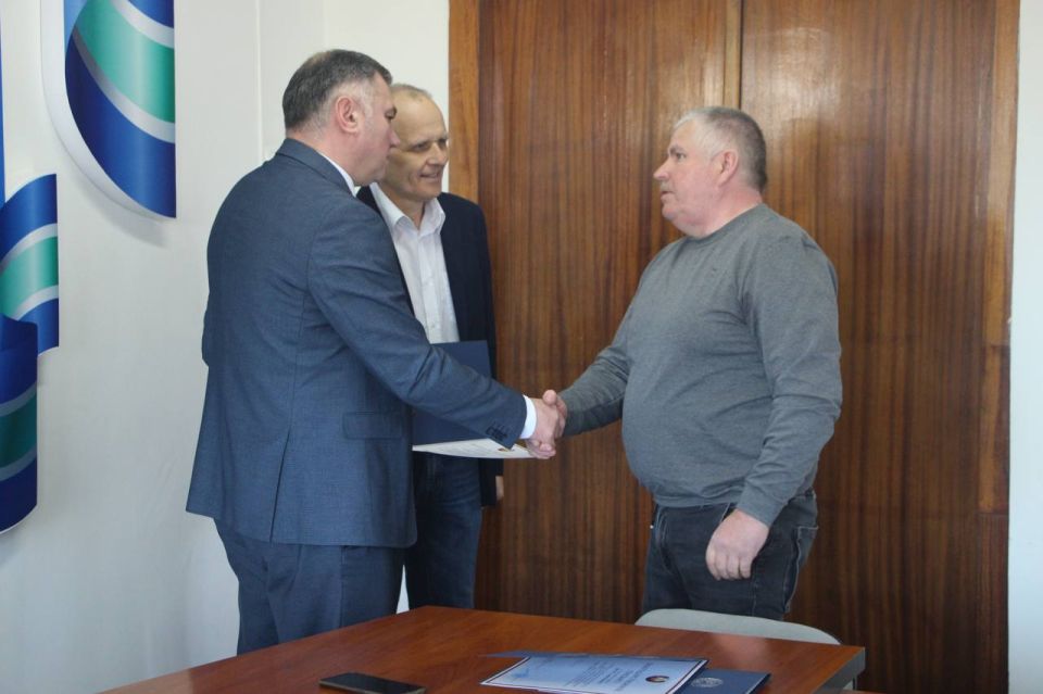 В конференц-зале госадминистрации состоялось торжественное собрание, посвященное 20-летию со дня образования ООО «Славград» В конференц-зале госадминистрации состоялось торжественное собрание, посвященное 20-летию со дня образования ООО «Славград»