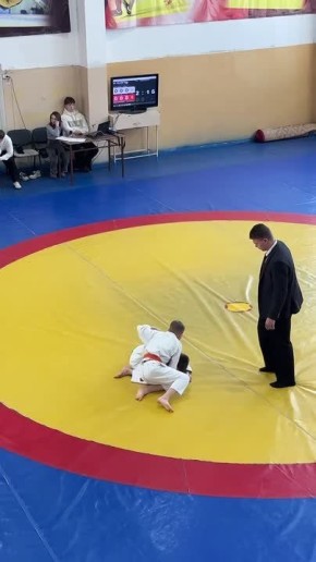 � ��������� ������ �������� ��������������� ������ �� ����� � 35-����� ���������� ��� ���