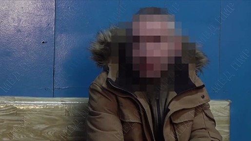 Курил на танке. В Тирасполе милиционеры задержали нетрезвого дегенерата на мемориале Славы