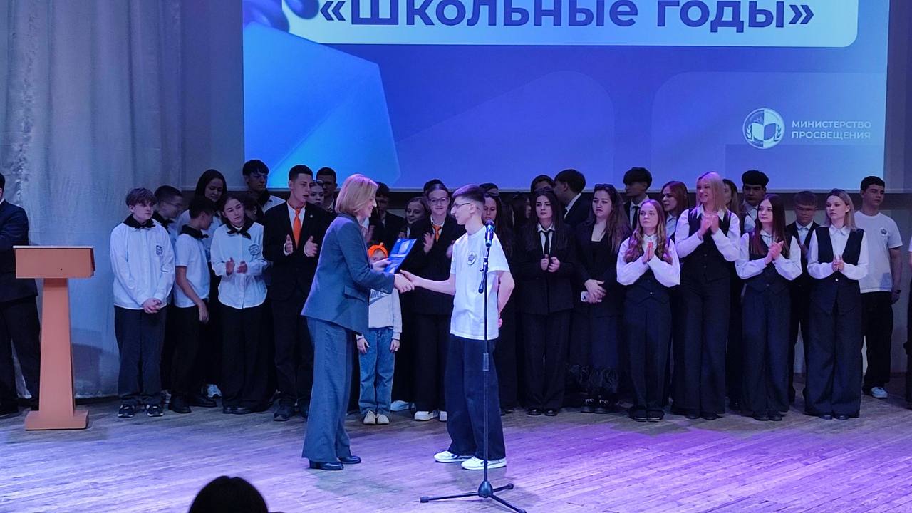 Бендерские школьники — участники и призёры республиканской игры КВН Бендерские школьники — участники и призёры республиканской игры КВН