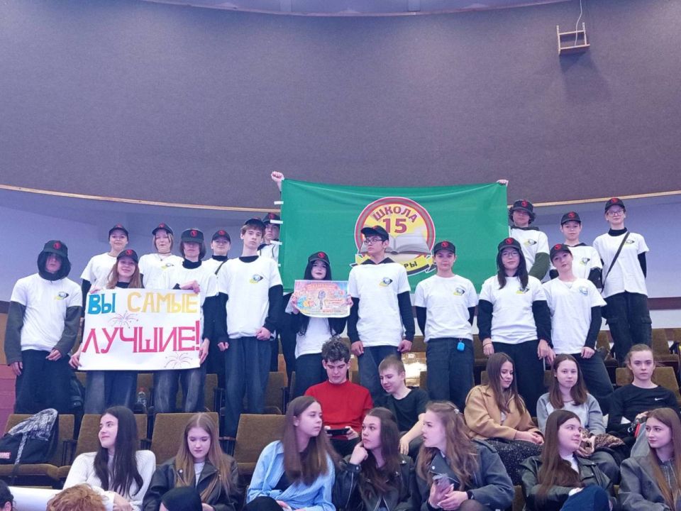 Бендерские школьники — участники и призёры республиканской игры КВН Бендерские школьники — участники и призёры республиканской игры КВН