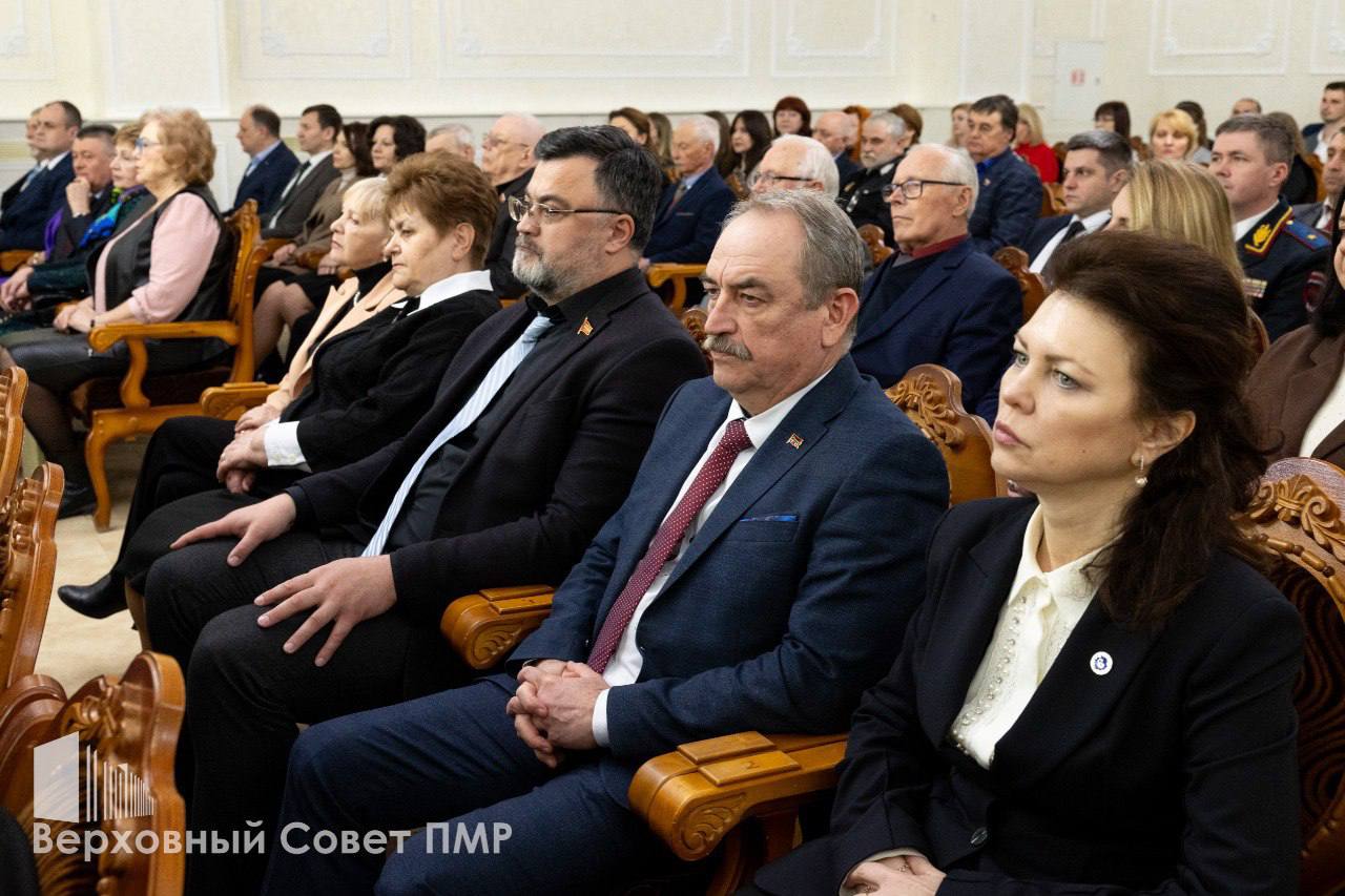 30 человек руководителей Приднестровья, внесших вклад в развитие государственности ПМР, награждены медалью имени П.А. Столыпина – председателя Совета министров Российской империи начала XX века 30 человек руководителей Приднестровья, внесших вклад в развитие государственности ПМР, награждены медалью имени П.А. Столыпина – председателя Совета министров Российской империи начала XX века