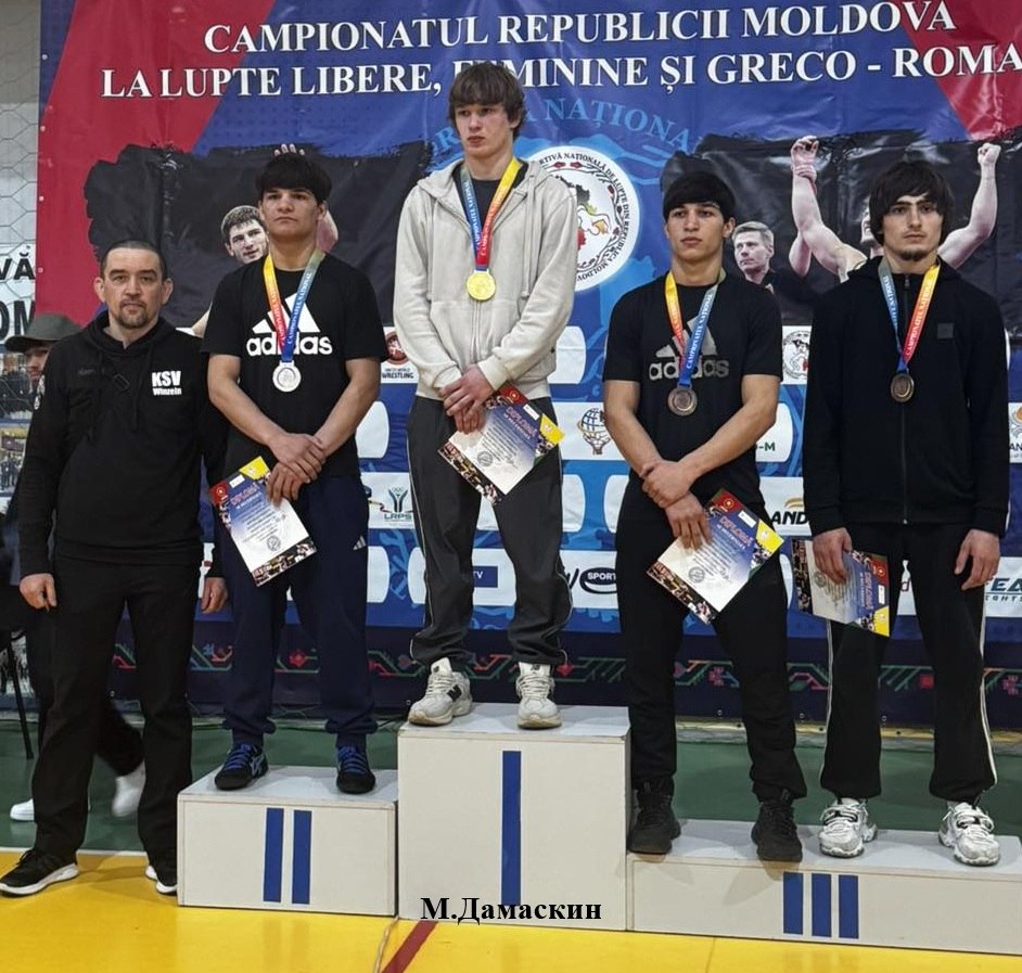 Больше всего чемпионов по борьбе из УОР