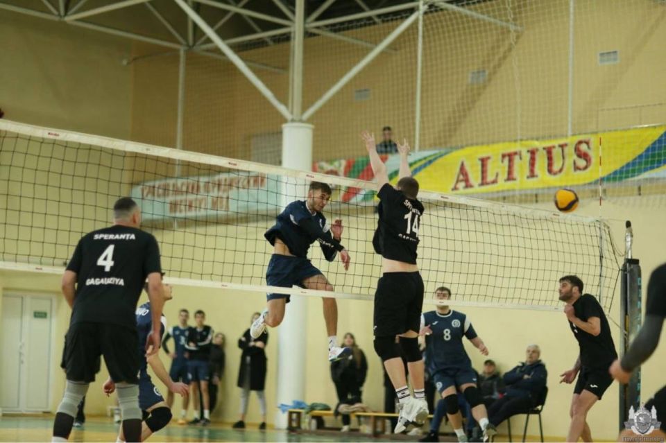 Динамовские волейбольные команды борются за бронзу в Чемпионате РМ Динамовские волейбольные команды борются за бронзу в Чемпионате РМ