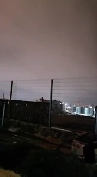 Иранская баллистическая ракета нанесла удар по городу Арад на юге Израиля