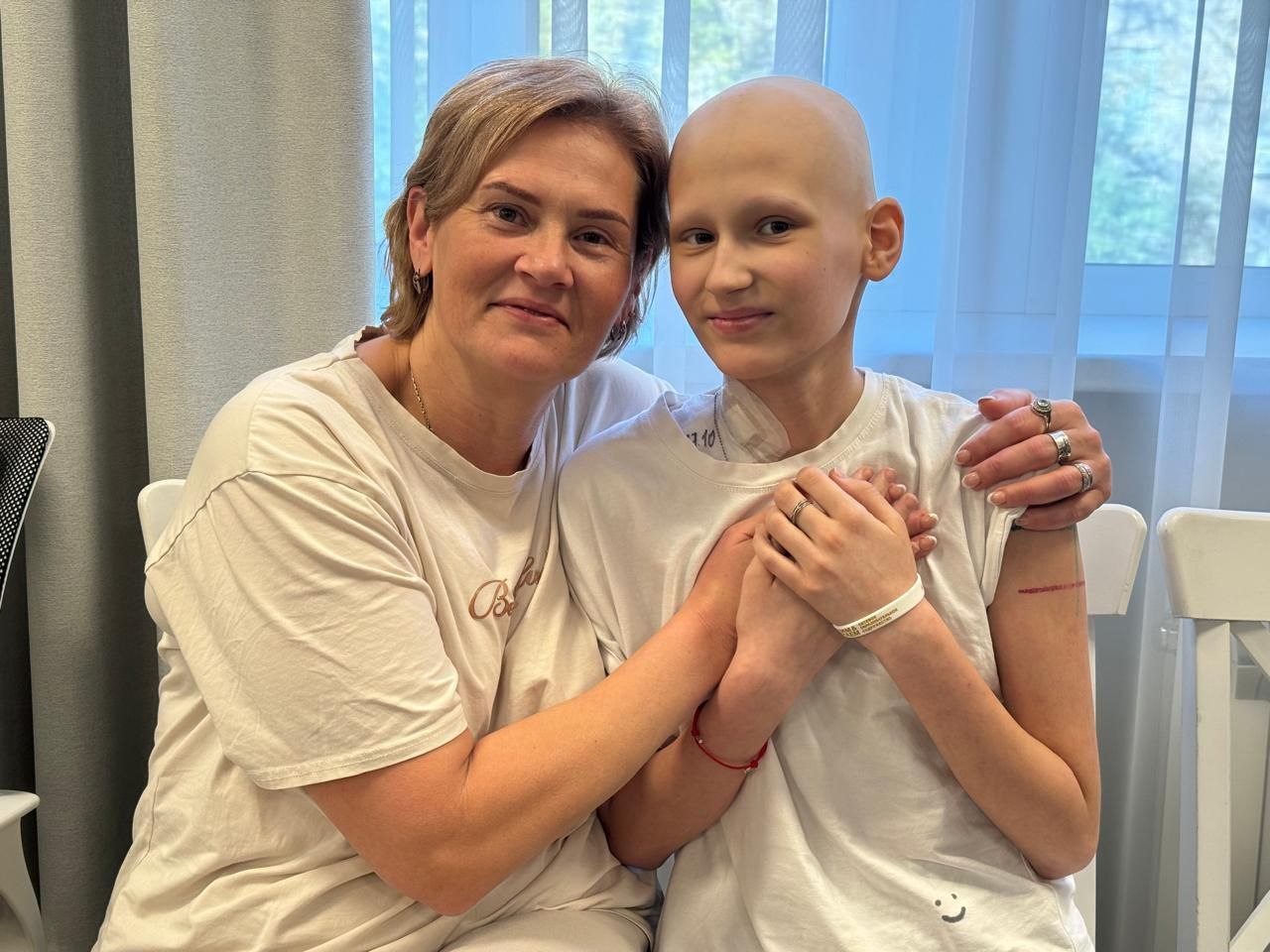 «Вы помогаете Анечке выжить. Благодаря вашей поддержке у нас есть возможность проходить лечение!»