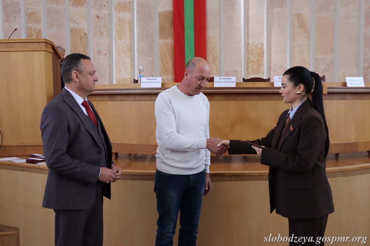 Василий Тищенко принял участие в 7-й очередной сессии 27-го созыва райгорсовета Василий Тищенко принял участие в 7-й очередной сессии 27-го созыва райгорсовета