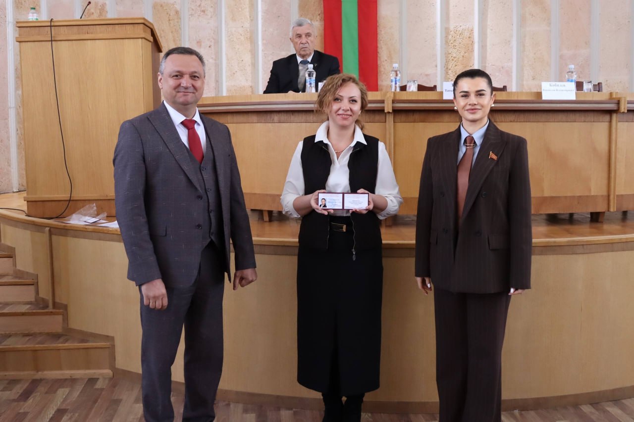 Председатель Верховного Совета Татьяна Залевская приняла участие в сессии слободзейского райгорсовета Председатель Верховного Совета Татьяна Залевская приняла участие в сессии слободзейского райгорсовета