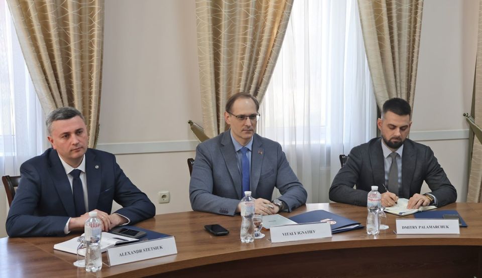 Чтобы хорошо подготовить новую встречу политпредставителей ПМР и РМ, нужно в ближайшее время провести заседания экспертных групп по экономике, экологии и борьбе с преступностью, заявил глава МИД ПМР Виталий Игнатьев