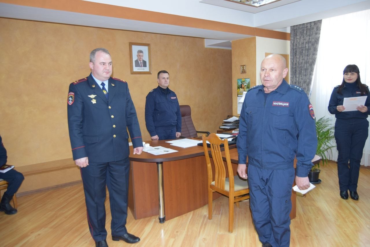 В УВД Бендер отметили лучших сотрудников дежурной части по случаю профессионального праздника В УВД Бендер отметили лучших сотрудников дежурной части по случаю профессионального праздника