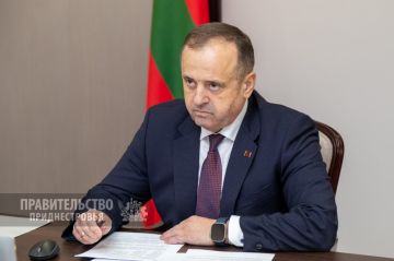 В Приднестровье нужно усилить поддержку материнства и детства – премьер Александр Розенберг