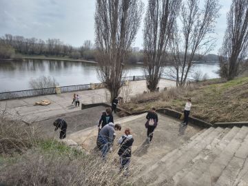 Фронт работы на набережной - немалый