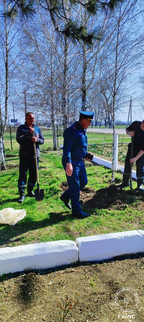Личный состав подразделений ГУпЧС принял участие в республиканском субботнике Личный состав подразделений ГУпЧС принял участие в республиканском субботнике