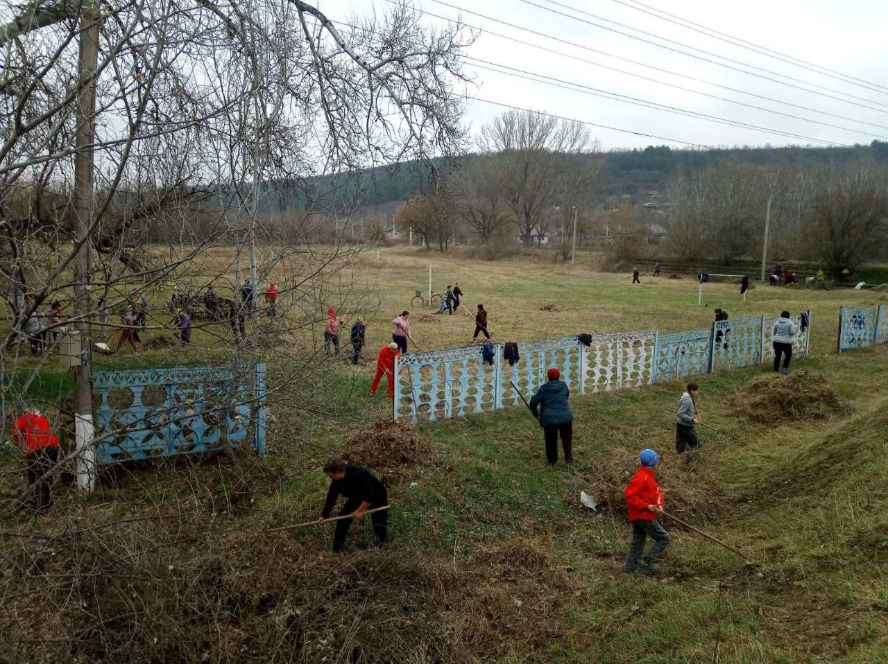 Субботники сегодня прошли и в сёлах района Субботники сегодня прошли и в сёлах района