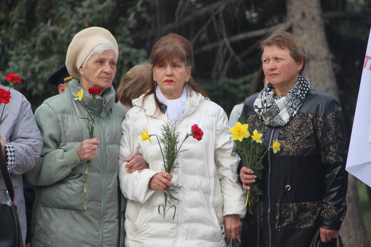 Сегодня в Рыбнице проходят памятные мероприятия, посвященные 82-ой годовщине со дня освобождения города от немецко-фашистских захватчиков Сегодня в Рыбнице проходят памятные мероприятия, посвященные 82-ой годовщине со дня освобождения города от немецко-фашистских захватчиков