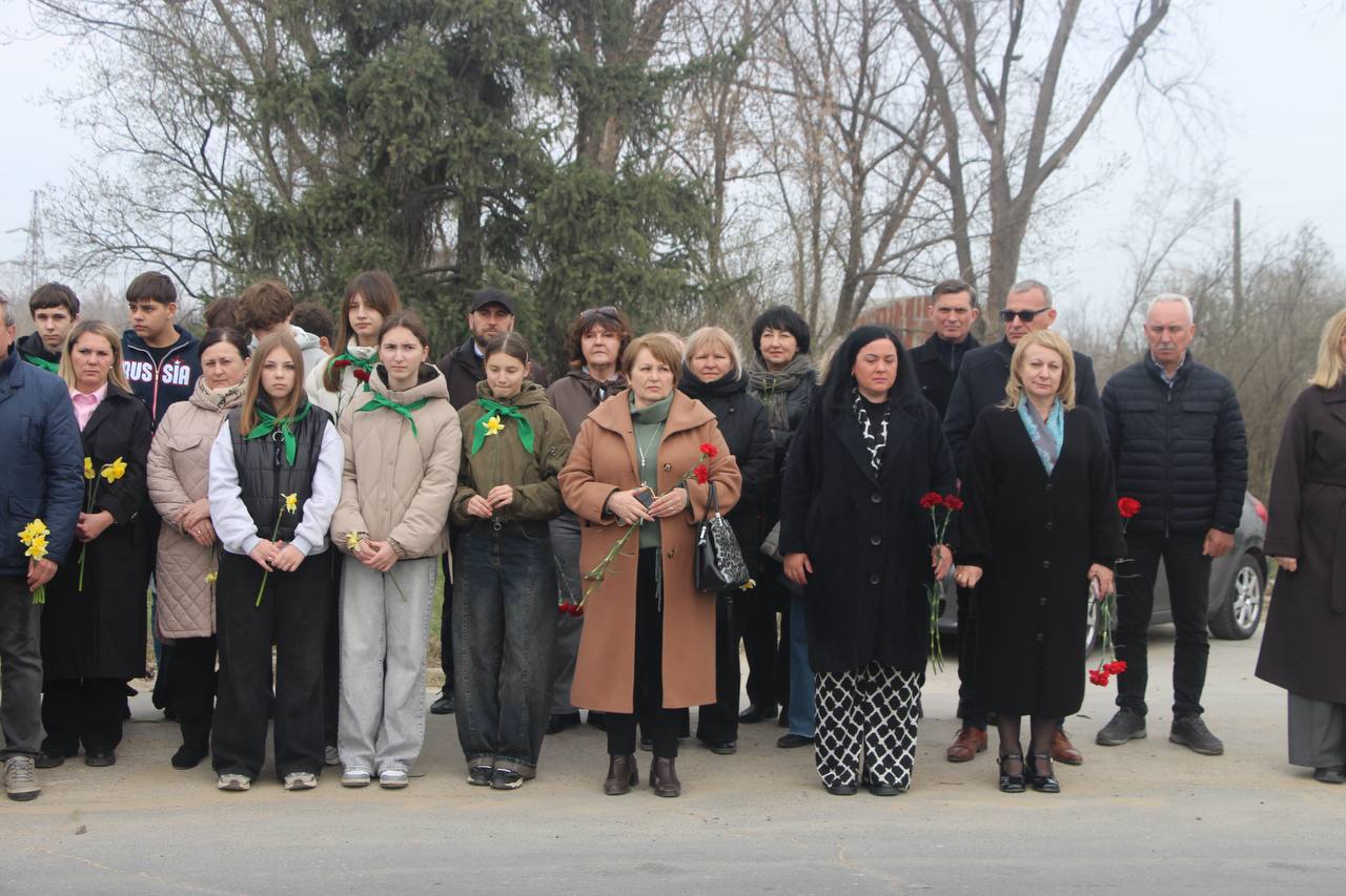 Сегодня в Рыбнице проходят памятные мероприятия, посвященные 82-ой годовщине со дня освобождения города от немецко-фашистских захватчиков Сегодня в Рыбнице проходят памятные мероприятия, посвященные 82-ой годовщине со дня освобождения города от немецко-фашистских захватчиков