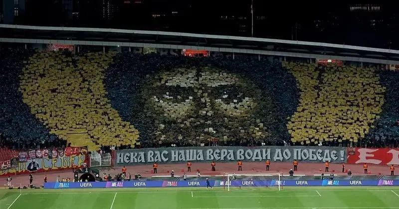 УЕФА оштрафовала сербский футбольный клуб «Црвена Звезда» на 95 500 евро за баннер с изображением Спасителя и надписью «Пусть наша вера приведет вас к победе»