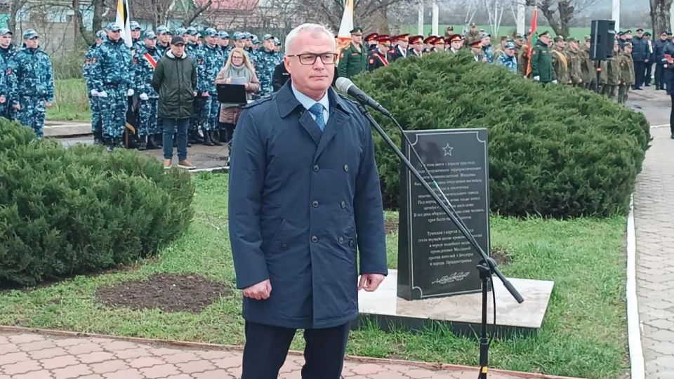 ����������� ������������ ������������� ������� ����: ��� ������ ������� ���������� �������� � ������� ����� ������ �������� �����, ���������� ����� �������. ���� �������� ������ ���� ���� ������������� �������� ������