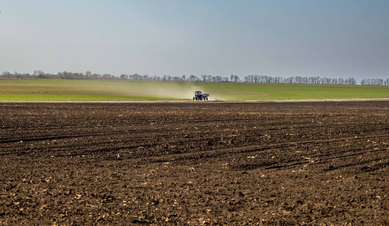 По всему Приднестровью стартовали весенние полевые работы — один из ключевых этапов аграрного сезона По всему Приднестровью стартовали весенние полевые работы — один из ключевых этапов аграрного сезона