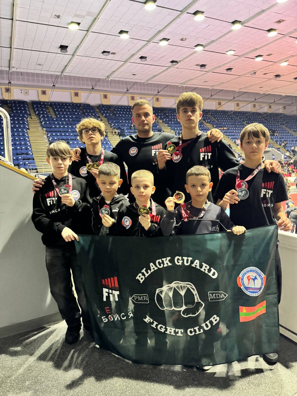 Приднестровские кикбоксеры триумфально выступили на международном турнире DFS в Румынии Приднестровские кикбоксеры триумфально выступили на международном турнире DFS в Румынии