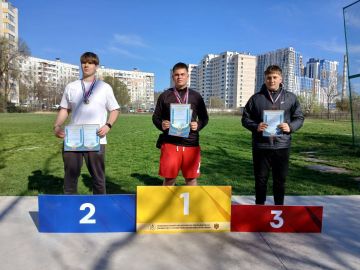 НОВОСТИ СПОРТА. 4 апреля воспитанники Каменской СДЮШОР приняли участие в Открытом турнире по длинным метаниям «День метателя», который прошёл в Кишинёве