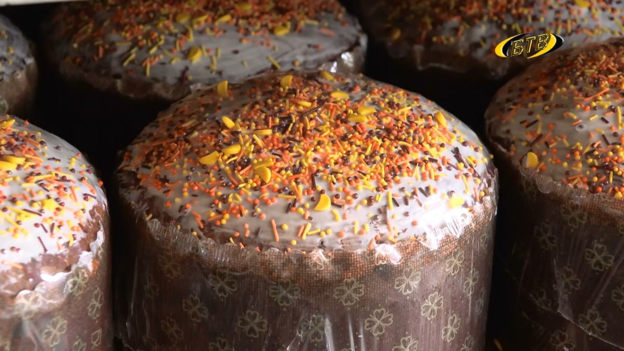 Вкус праздника. До Пасхи остаётся меньше недели, и на прилавках уже представлен широкий выбор праздничной выпечки Вкус праздника. До Пасхи остаётся меньше недели, и на прилавках уже представлен широкий выбор праздничной выпечки