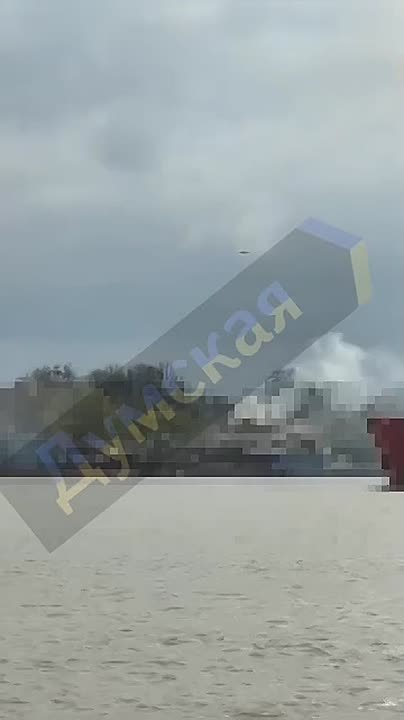 Одесса. Момент прилета БПЛА «Герань» по судну с топливом в порту Измаила